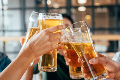 beer glasses cheering